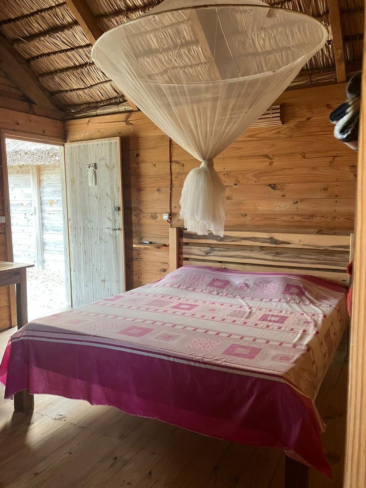 Vazaha Vezo Bed & Breakfast Andavadoaka Ngoại thất bức ảnh