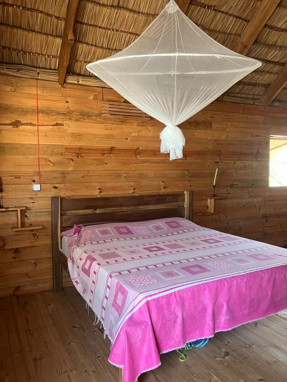 Vazaha Vezo Bed & Breakfast Andavadoaka Ngoại thất bức ảnh